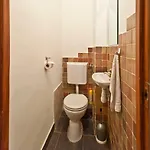 Lejlighed Green Apartment