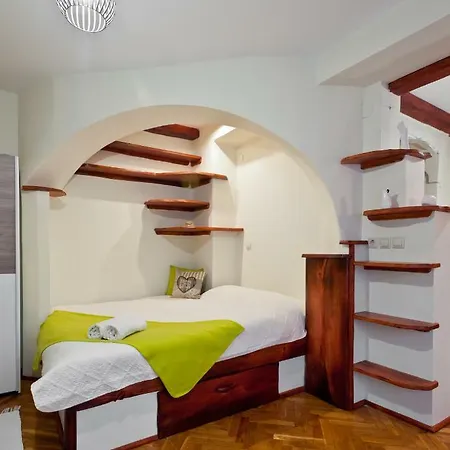 Green Apartment 아파트 부다페스트